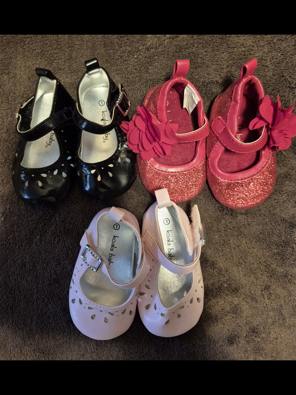 6 Prs Of Mary Jane Crib Shoes for Baby Girls.